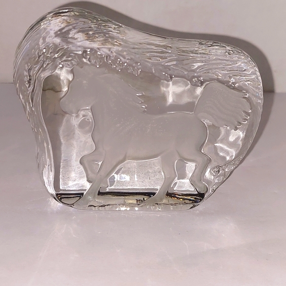 Vintage Buder Running Horse cleat and frosted crystal paperweight - Picture 1 of 4